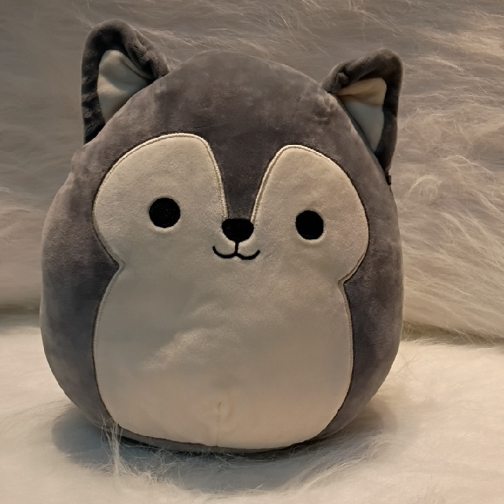 Squishmallows Gray and Cream Plush Toy, Ryan The Dog NWOTs